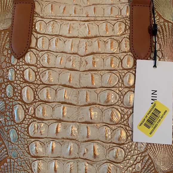 🍇🍒HOST PICK 🍇🍒 Brahmin Bondi Collection Large Seashell Print Duxbury Sat… - Picture 8 of 16